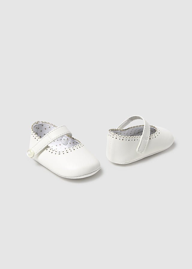 IVORY Newborn Girl Mary Jane Shoes