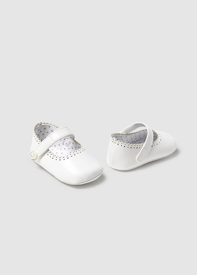 Ivory/Of White Newborn Girl Mary Jane Shoes