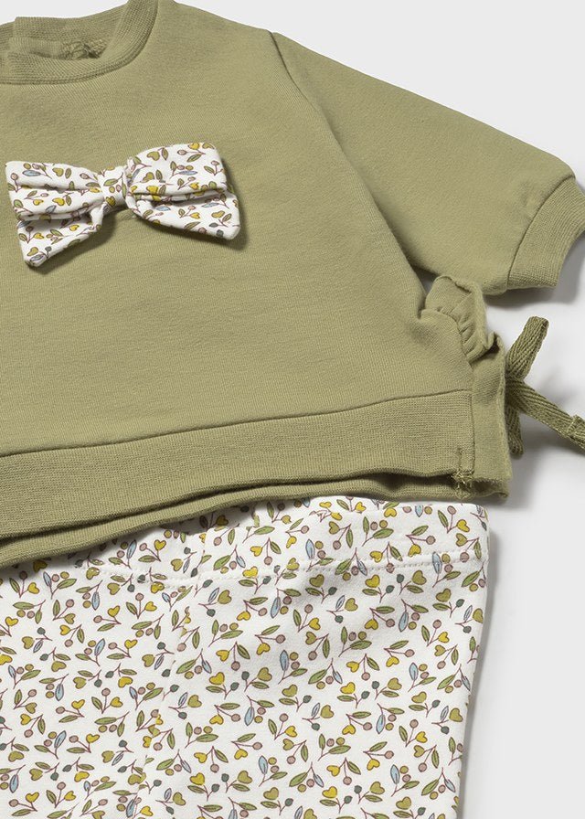 Newborn Girl Olive and Leaf Print Leggings Sets